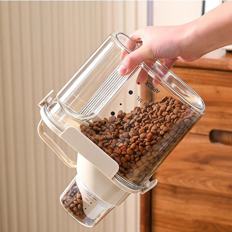 Airtight Pet Food Storage Container &ndash; Vacuum-Sealed Freshness Tank