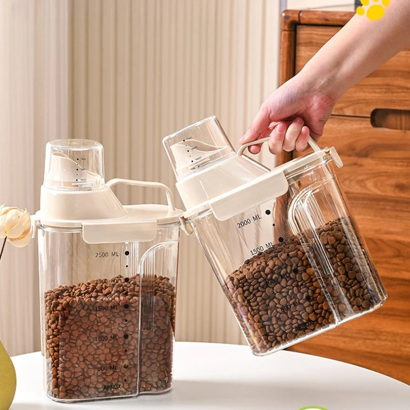 Airtight Pet Food Storage Container &ndash; Vacuum-Sealed Freshness Tank