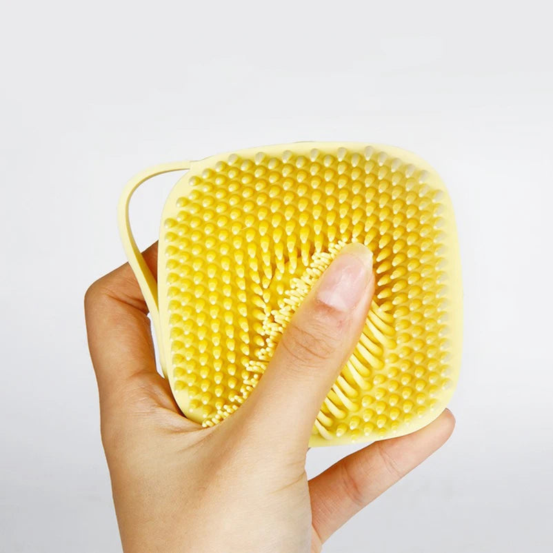 Pet Bath & Massage Brush - Multifunctional Shampoo Scrubber for Dogs & Cats
